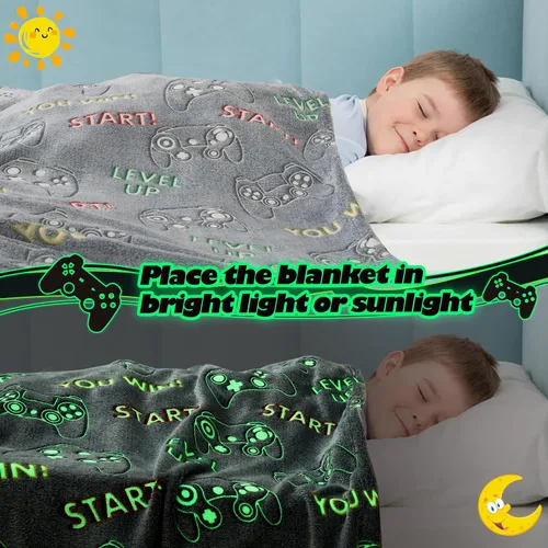 Vista 2 de Cloele Manta de juegos que brilla en la oscuridad, regalo de controlador de juegos, juguetes para niños y niños, decoración de habitación