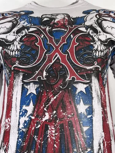 Vista 7 de Xtreme Couture by Affliction - Camiseta para hombre, diseño patriota, color blanco