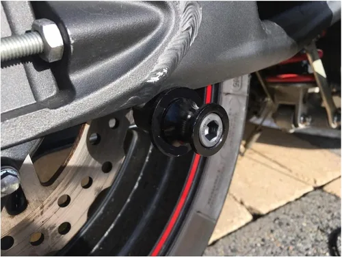 Vista 2 de Carretes deslizantes de basculante de motocicleta de 0.236 in para Yamaha MT 01 MT03 MT 07 MT-03 MT-07 MT01 MT03 MT03 Anticaída Marco deslizante