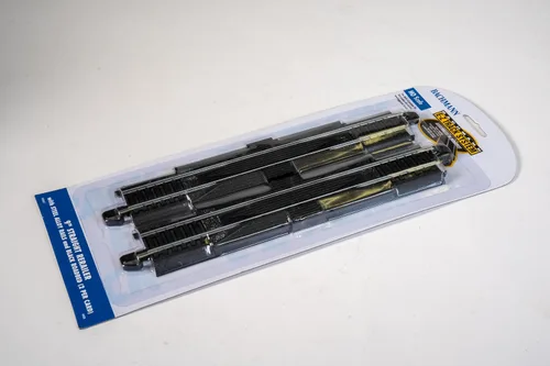 Vista 7 de Bachmann Trenes - RERAILER RECTO A PRESENTACIÓN E-Z 9" (2/tarjeta) - Riel de aleación de acero con plataforma negra - Escala HO