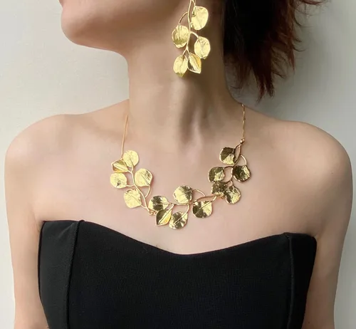 Vista 3 de Aretes colgantes geométricos exagerados y brillantes para mujer
