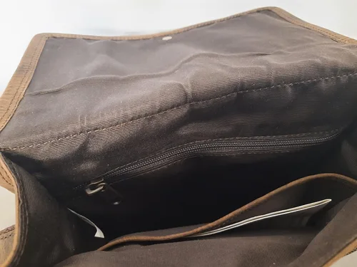 Vista 8 de Komals Passion Leather Bolsa de cuero resistente para iPad de 11 pulgadas bolsillo marrón desgastado