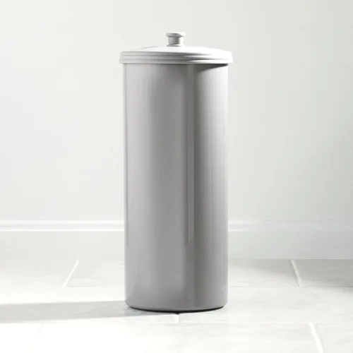 Vista 7 de iDesign Soporte Independiente para Papel Higiénico de Baño con Tapa para 3 Rollos Extra, Plata Con tapa, para 3 rollos adicionales