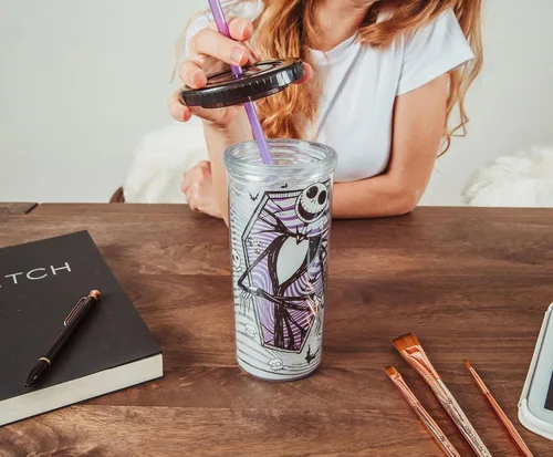 Vista 3 de Nightmare Before Christmas - Vaso de acrílico para carnaval de Disney The Jack Skellington de 20 onzas con popote reutilizable y tapa a prueba