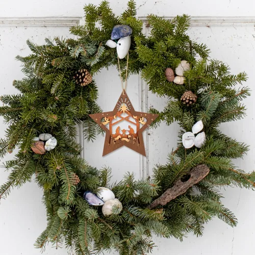 Vista 5 de Creawoo Adornos de belén, adorno colgante de madera de Navidad en forma de estrella, recuerdo de belén para árbol de Navidad, decoración
