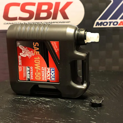Vista 4 de Liqui Moly 4T Synthetic 10w-50 Offroad Race 4-Liter