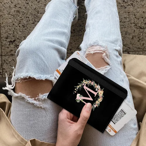 Vista 6 de Linda Funda para Pasaporte y Soporte Combo, Cubierta para Pasaporte con Bloqueo RFID, Compatible con Billetera para Hombres y Mujeres, Protector