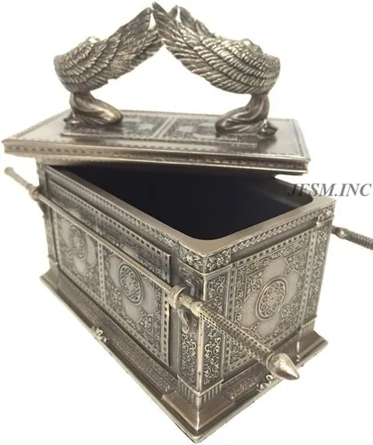 Vista 2 de veronese Caja de baratijas Ark of the Covenant, bronce