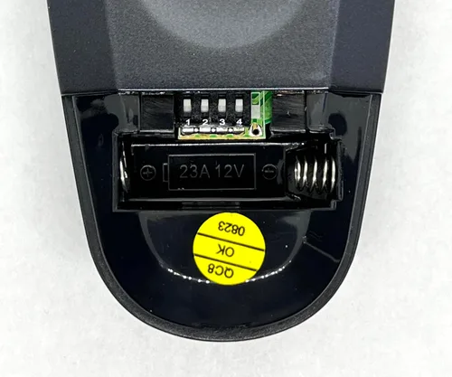Vista 4 de Hampton Bay UC7083T con control remoto de ventilador de techo inverso por MFP