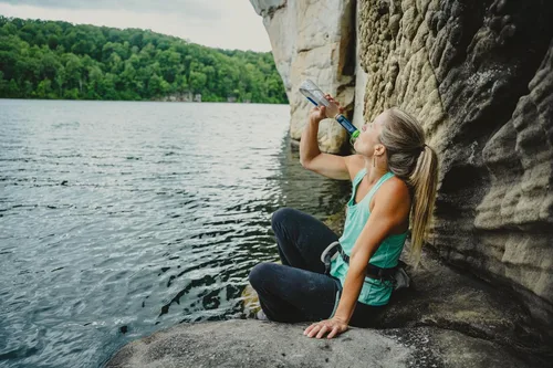 Vista 4 de LifeStraw Peak Series - Filtro de agua personal solo para senderismo, camping, viajes, supervivencia y preparación para emergencias. Elimina Limeade