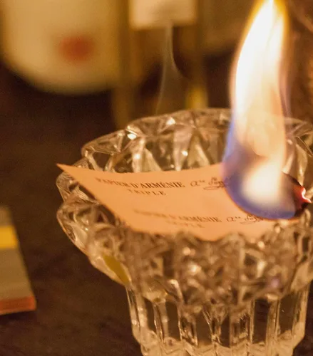 Vista 3 de Papier d'Armenie La Rose Burning Papers (1 libro de 12 hojas)