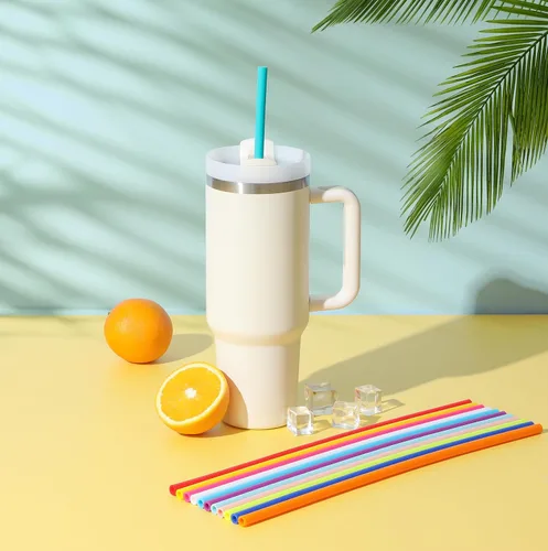 Vista 3 de Paquete de 12 popotes extralargos de 36.8 cm de silicona reutilizables para jarras Stanley de 40 oz, 1 galón, 128, 75, 64 OZ, botella grande de agua