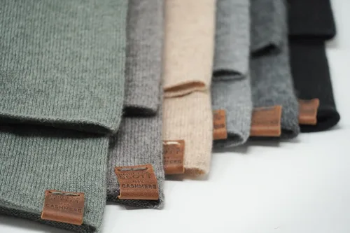 Vista 3 de Borges & Scott The St Anton - 100% cachemira Snood - Polaina para el cuello