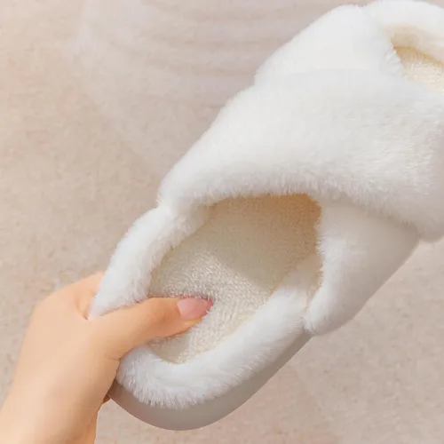 Vista 3 de WATMAID Pantuflas mullidas para mujer, ultra suaves, con punta abierta, mullidas, de piel de felpa, de espuma viscoelástica, suela gruesa
