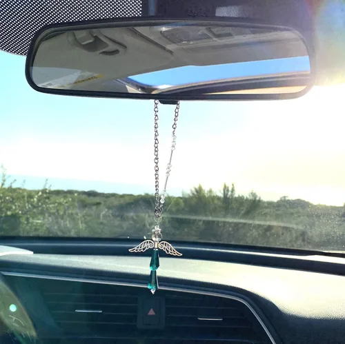 Vista 4 de Colgante de Ángel Guardián para Coche - Ángel de Cristal para Protección, Felicidad, Fe y Amor - Adorno Colgante de Cristal - Regalo Ideal