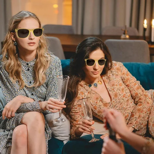 Vista 5 de Paquete de 361220 lentes de sol dorados metálicos a granel para mujeres y hombres, gafas retro de los años 90 baratos para suministros de fiesta