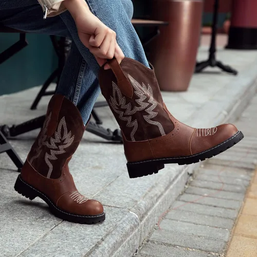 Vista 2 de Hawkwell Botas vaqueras occidentales de media pantorrilla para mujer, punta redonda, bordadas a la moda