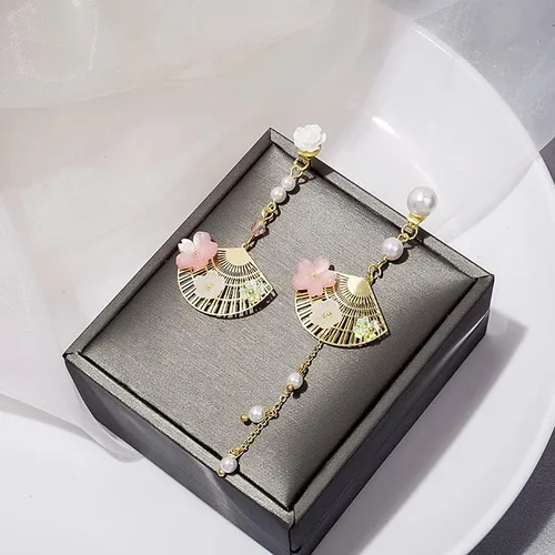 Vista 2 de Pendientes de hoja de Sakura con perlas rosadas Ginkgo Biloba Cat Fairy Flower Statement Pendientes para mujer