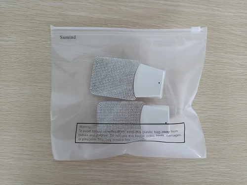 Vista 2 de Sumind 2 luces nocturnas con diamantes de imitación plateados, enchufables, con brillo automático, lámpara de noche LED decorativa con sensor de luz