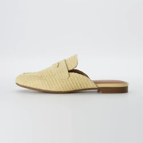 Vista 2 de CUSHIONAIRE Zapatos sin cordones Yale para mujer + espuma viscoelástica, anchos disponibles