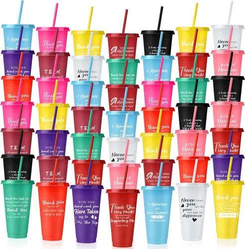 Vista 15 de Nuenen 50 vasos de agradecimiento a los empleados con popote y tapa a granel de 24 onzas, taza de agradecimiento, regalo de fiesta de Navidad, vasos