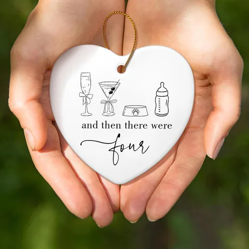 Vista 5 de and then there were four new parents Gifts for Couples Family of Four Christmas Ornament 2026 Regalos para mamá y papá por primera vez para mamá