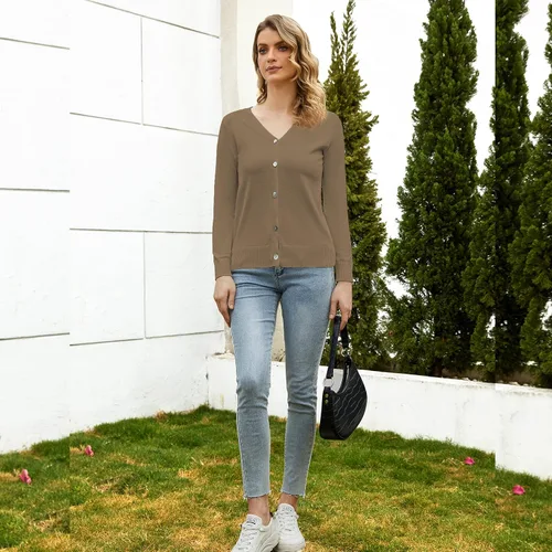 Vista 3 de Suéter ligero de punto suave con cuello en V y manga larga con botones para mujer