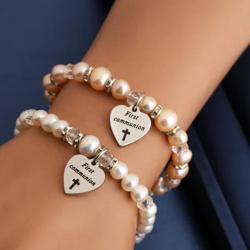 Vista 8 de Zuo Bao Regalo de primera comunión para niñas, pulsera de la primera comunión, pulsera de perlas con cruz para la primera comunión, joyería