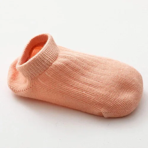 Vista 4 de Calcetines de algodón antideslizantes de corte bajo para niños y niñas