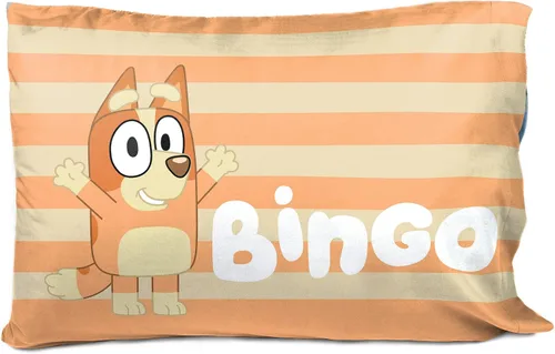 Vista 2 de Jay Franco Bluey Hello 1 funda de almohada reversible individual – Ropa de cama infantil súper suave de doble cara (producto oficial de Bluey)