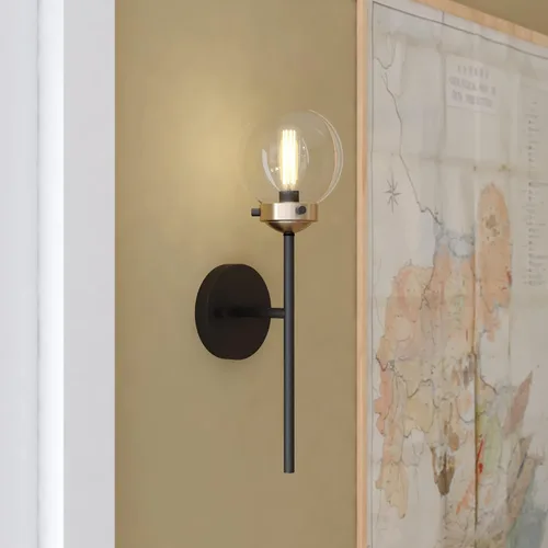 Vista 2 de VAXCEL Orbit 1 - Aplique de pared industrial MCM de latón y bronce aceitado claro globo de cristal transparente