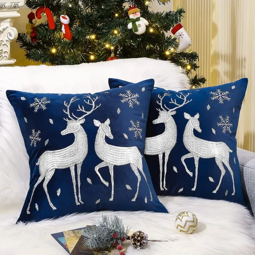 Vista 11 de Lewondr Funda de almohada decorativa de terciopelo suave de Navidad, paquete de 2, con bordado de ciervos, lujosa funda de cojín para sofá