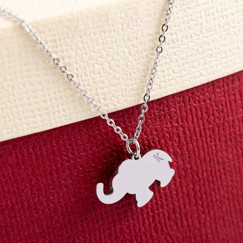 Vista 2 de Meibai Collares de elefante de la suerte con inicial delicado collar de elefante de acero inoxidable regalo para mujeres y niñas amantes