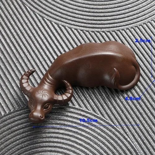Vista 6 de Figura creativa de ganado de arcilla morada para mascotas, accesorios de ceremonia de té hechos a mano para el hogar y decoración de mesa de té (B)