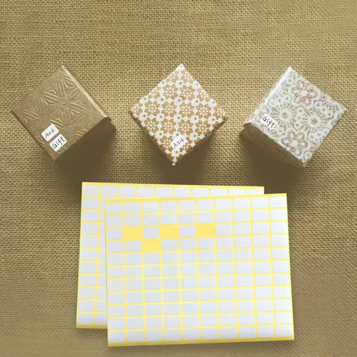 Vista 7 de Paquete de 4950, 45 hojas de etiquetas rectangulares blancas pequeñas calcomanías en blanco autoadhesivas para oficina, hogar, suministros