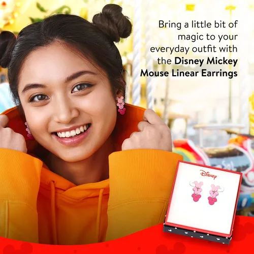 Vista 2 de Disney Aretes colgantes lineales de Mickey Mouse para mujeres y niñas, un par en caja de regalo de joyería auténtica con 3 dijes colgantes
