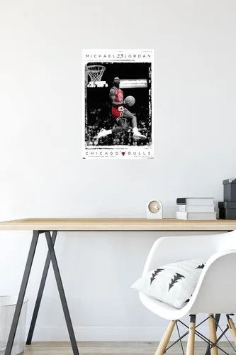 Vista 4 de Trends International Michael Jordan - Póster de pared Dunk 14725 x 22375 pulgadas versión premium sin marco