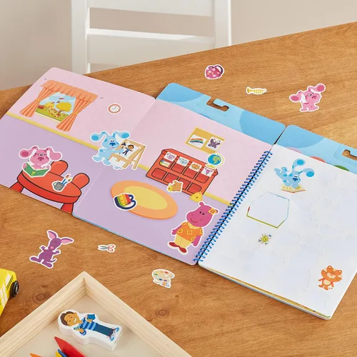 Vista 5 de Melissa & Doug Blue's Clues & You! Libreta de Pegatinas Reutilizables - Lugares que Blue Ama