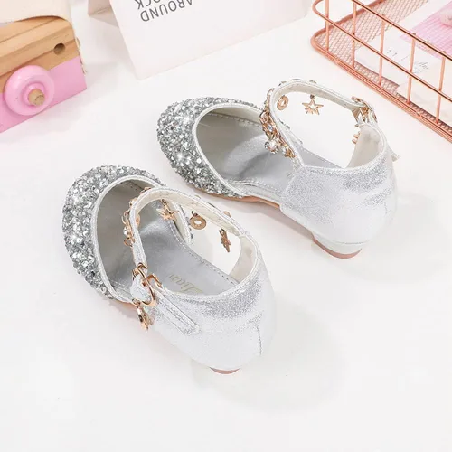 Vista 4 de ChuLian Zapatos de vestir para niñas pequeñas con lentejuelas con purpurina y tacones bajos de princesa, zapatos de vestir de princesa, zapatos