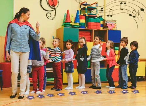 Vista 2 de WaaHome Lugares de alineación para el suelo del aula, calcomanías de números de piso del 1 al 30 para forro de aula, calcomanías de vinilo Estilo 0