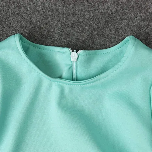 Vista 4 de Vestido de ropa para niña pequeña musulmana, traje de Ramadán tradicional Abaya Dubai para niñas que van a casa