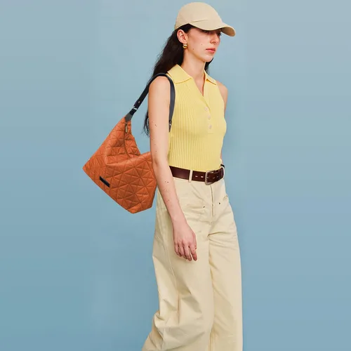 Vista 3 de Wranger Hobo acolchado grande para mujer