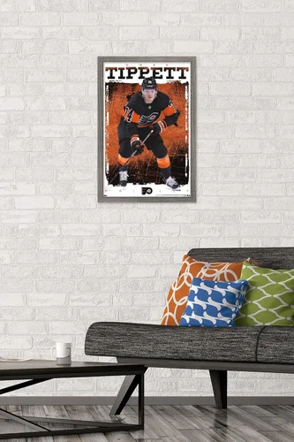 Vista 2 de Trends International NHL Philadelphia Flyers - Póster de pared Owen Tippett 23, 22.4 pulgadas de largo x 14.7 W, versión enmarcada en madera