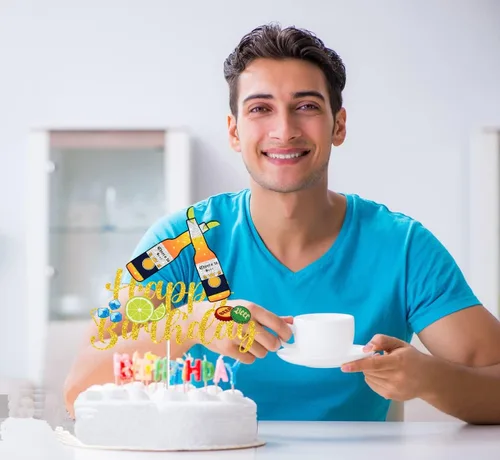 Vista 3 de Decoración de pastel de cerveza para hombres y mujeres, cumpleaños, Oktoberfest, suministros de fiesta temática de felicidad, vino, feliz 20, 30