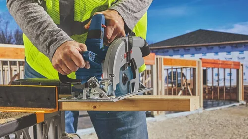 Vista 11 de Bosch GKS18V-26LB14 PROFACTOR 18V Blade-Left 7-1/4 Pulg. Kit de sierra circular con (1) batería de alto poder CORE18V 8 Ah