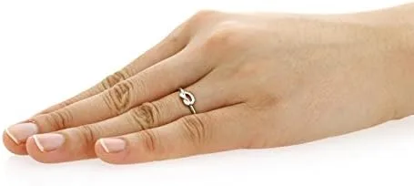 Vista 6 de Anillo de oro blanco sólido de 14 quilates de alto pulido liso oro celta nudo de amor anillo de promesa (tamaño 5 a 9)