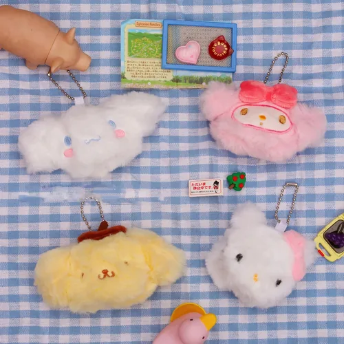 Vista 7 de Oqqituy Lindo llavero de felpa de dibujos animados, llavero de piel sintética Kawaii para mujeres y niñas
