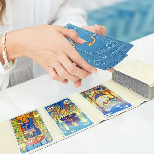 Vista 6 de Knana 3 piezas Soporte para cartas de Tarot, Bolso de Terciopelo para Tarot, Accesorios de Tarot - Blanco y Gris
