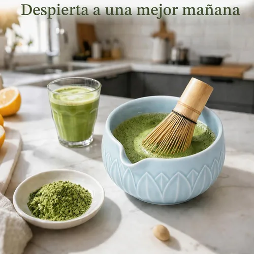 Vista 7 de Juego de batidor Matcha con cuenco de cerámica y cazador de bambú hoja azul