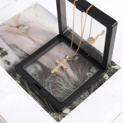 Vista 5 de LLIYSOUN Collar con colgante de cruz para mujer, joyería de cruz de oro, regalos para mujeres y niñas, collar de cruz minimalista, joyería de moda